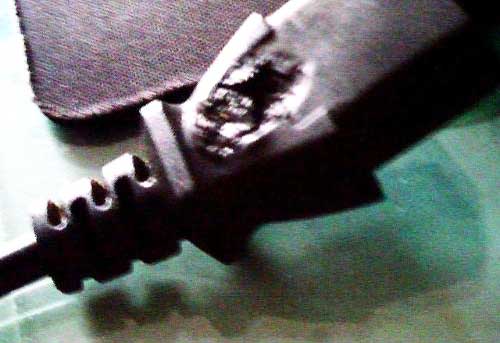 電熱鍋線燒毀 電熱鍋線燒毀